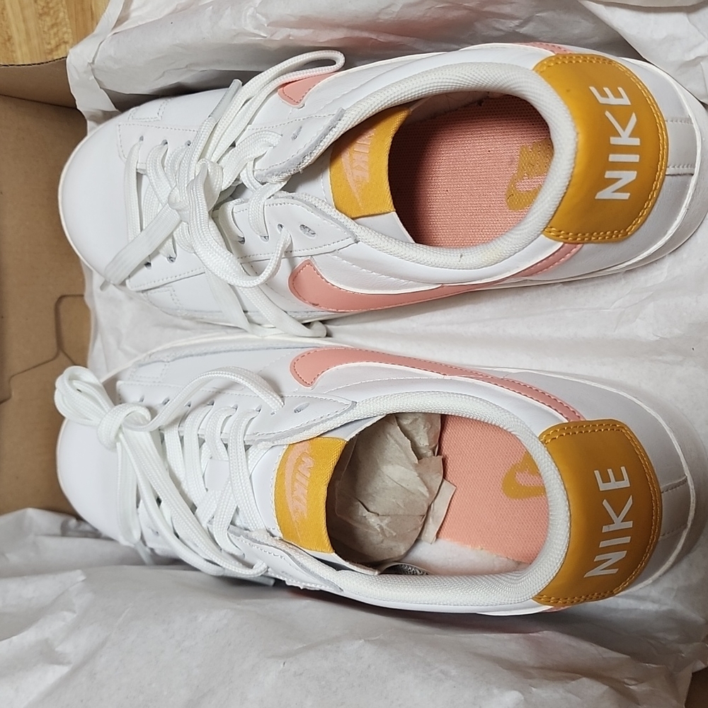 Nike Blazer Low LE Summit White/Pink